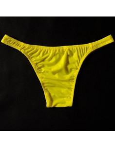 Желтые трусы бразилиана...